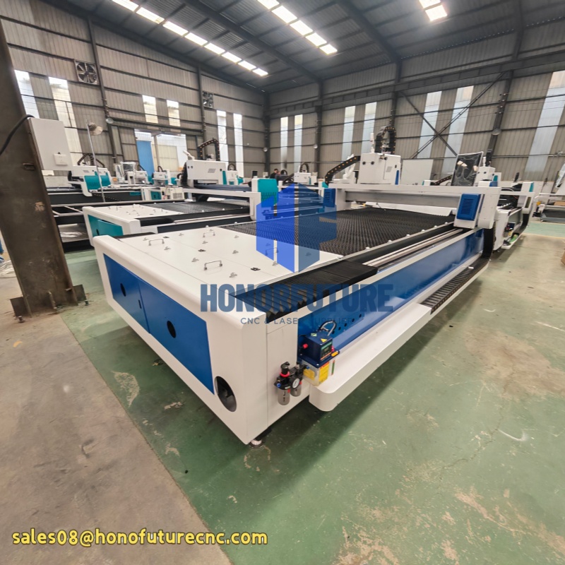Metal Laser Cutter Head - เครื่องตัดไฟเบอร์เลเซอร์ HF3015H 6000w 6kw เครื่องตัดไฟเบอร์เลเซอร์พร้อมหัวเลเซอร์ BOCHU